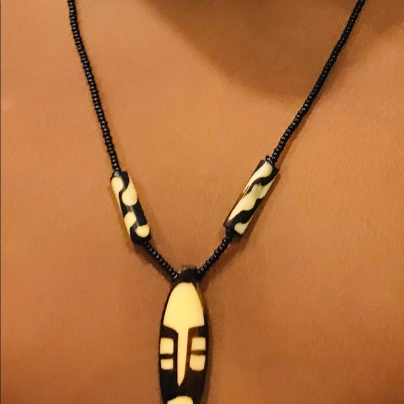 Handmade African Maasai Necklace - Picture 6 of 7